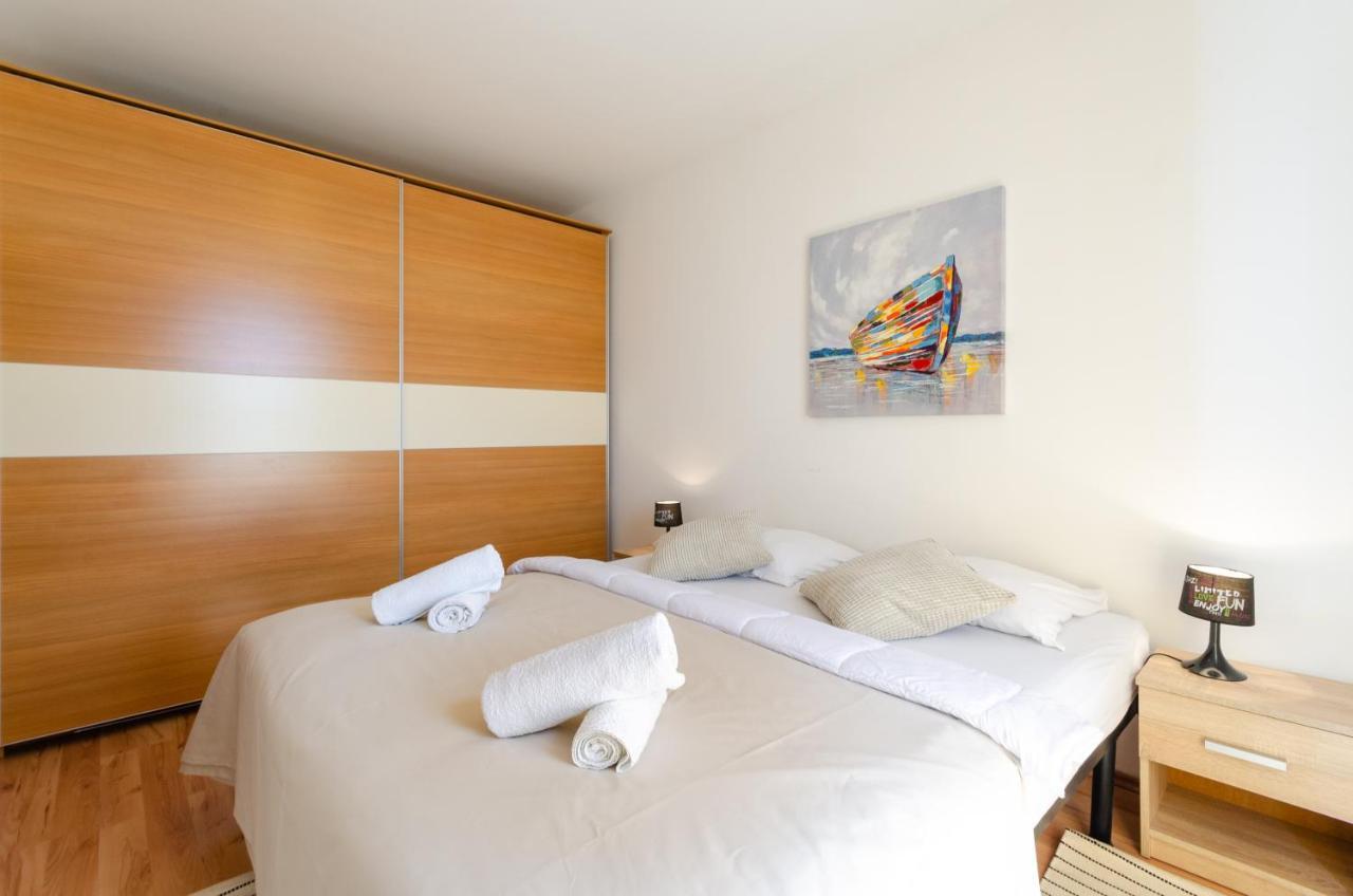 Apartment Tia Цриквениця Екстер'єр фото
